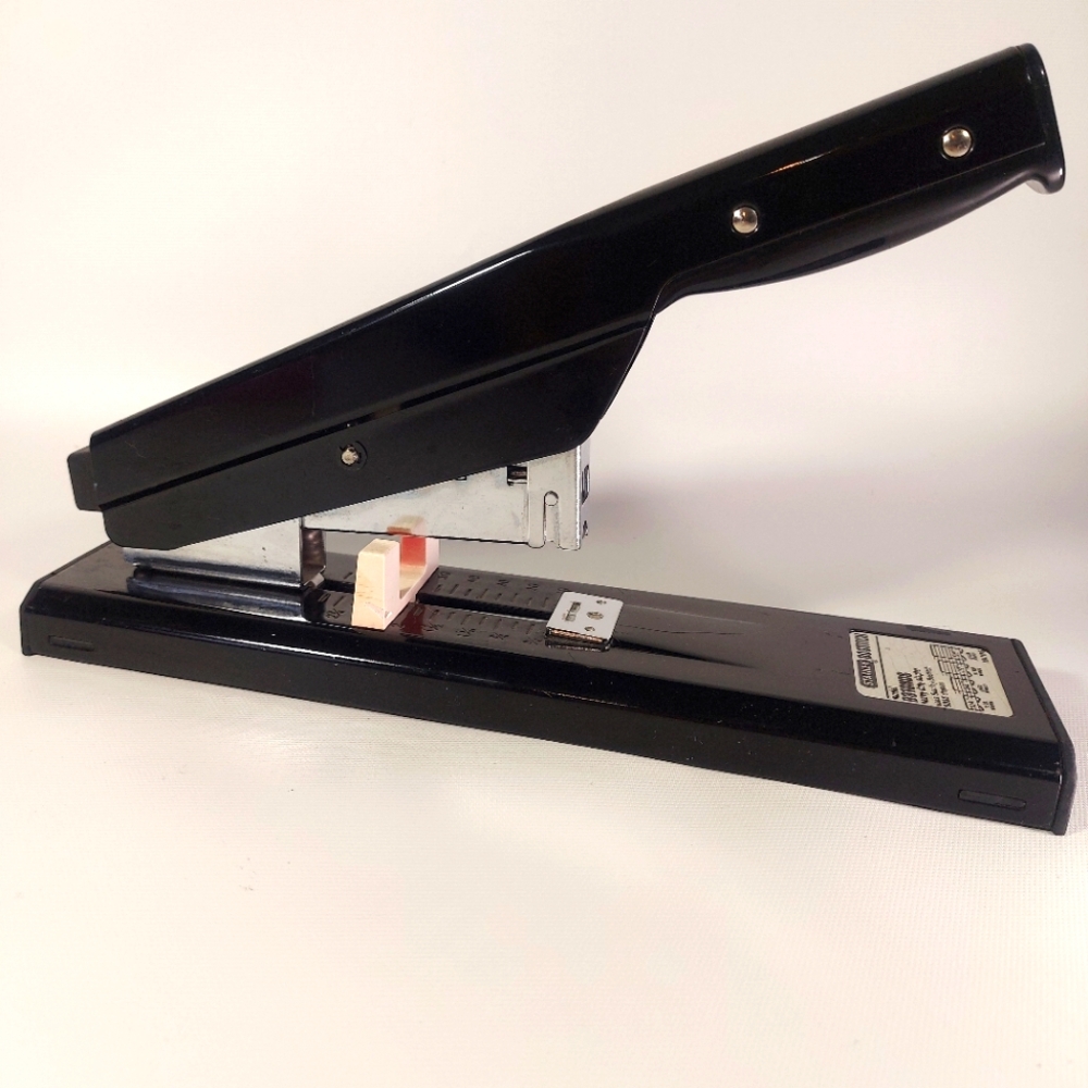 Stanley Bostitch B310HDS AntiJam Heavy Duty 130 Sheet Stapler